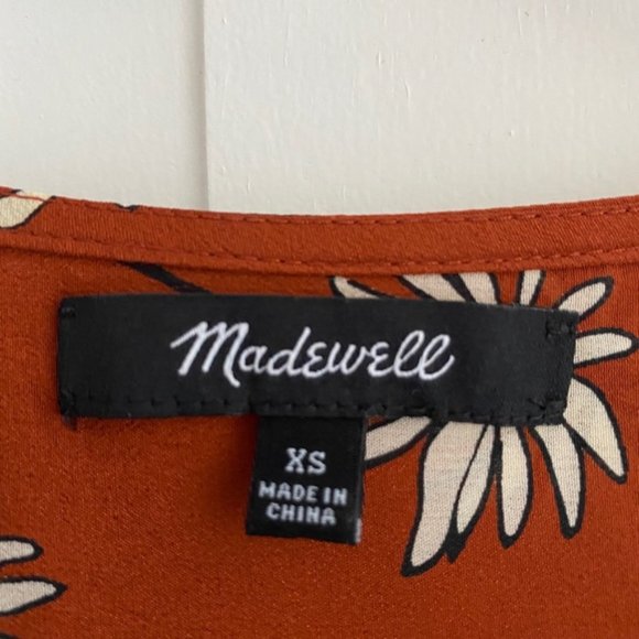 Madewell wrapfront blouse 🌼 - Picture 4 of 9